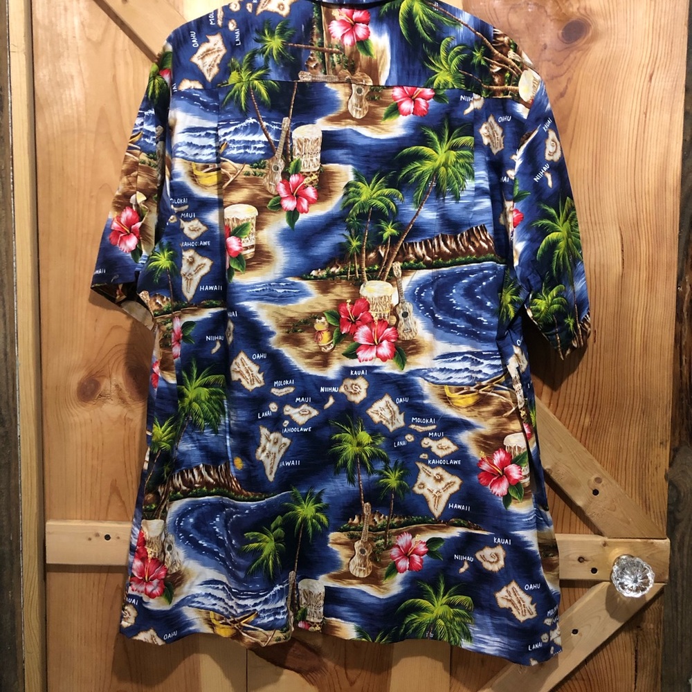 RJC Hawaiian button up shirt - Picture 2 of 3